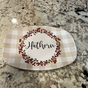 Personalized 'Hathorn' Plaid Decorative Platter - Beige & Red Wreath